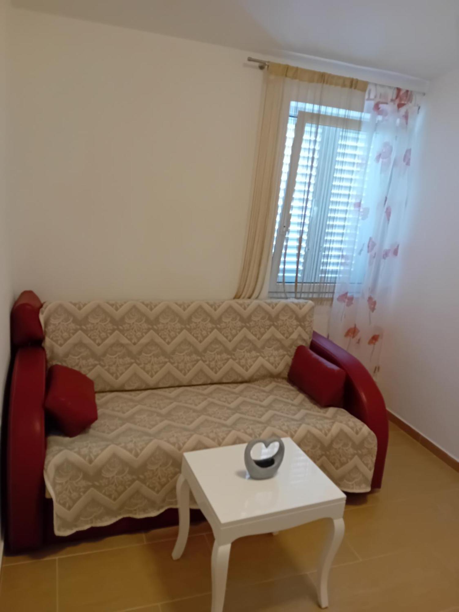 דירות ויר Apatmani Peternel מראה חיצוני תמונה